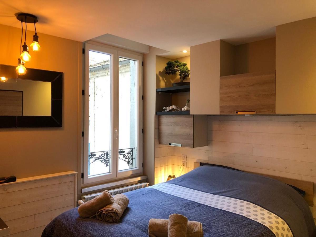 Rdc 1 - Chambre Meublee Au Coeur Du Centre Ville De 몽뤼꽁 외부 사진